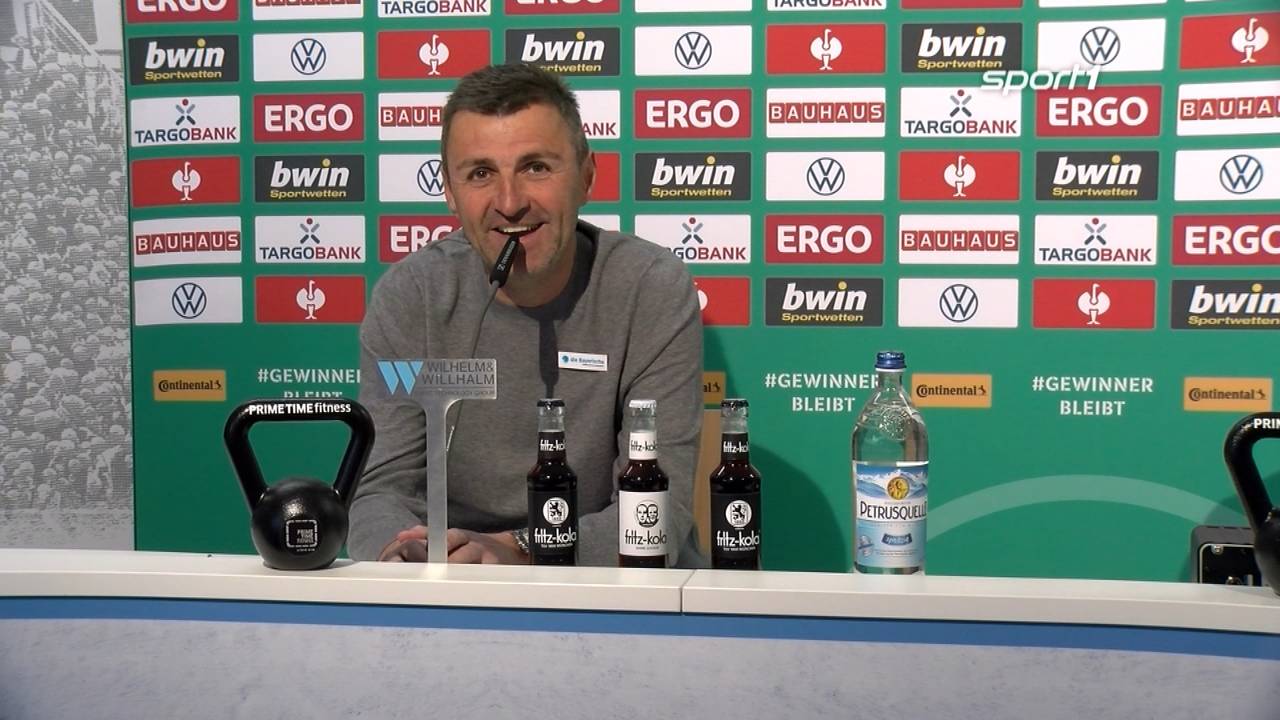 Michael Köllner vor Pokalspiel mit einem Seitenhieb in Richtung FC Bayern
