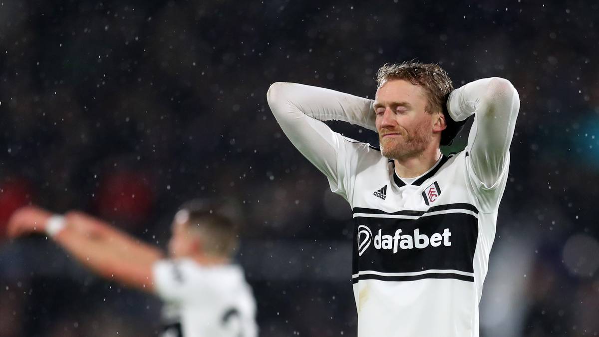 ANDRÉ SCHÜRRLE: Hinter dem Weltmeister von 2014 liegt ein glückloses Jahr auf der Insel. Mit dem FC Fulham aus der Premier League abgestiegen, kam der 28-Jährige in 24 Partien nur sieben Mal über 90 Minuten zum Einsatz. Auch aufgrund einer Viruserkrankung wirkte er seit Februar lediglich in drei Partien (82 Spielminuten) mit und kehrt ohne erkennbaren Fortschritt zum BVB zurück
