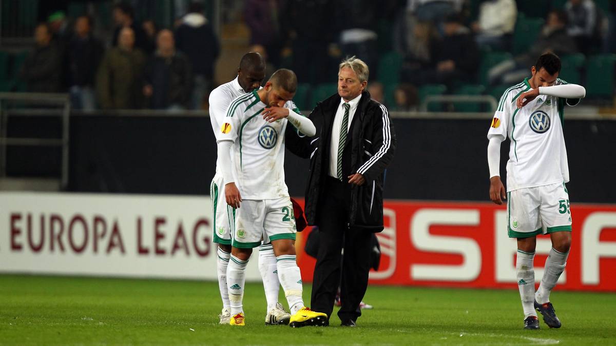 Im Sommer 2010 war Rever wieder weg - ohne ein einziges Bundesliga-Spiel bestritten zu haben. Wolfsburg verkaufte ihn für 3 Millionen Euro an Atletico Mineiro - zwei Millionen Euro plus ein Halbjahresgehalt waren also praktisch ohne Gegenleistung futsch