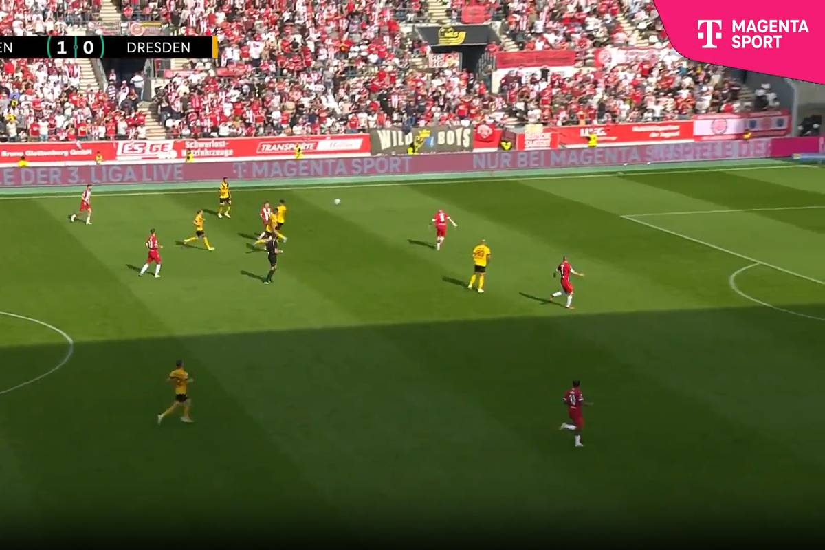 Dynamo Dresden verliert gegen Rot-Weiss Essen. Ärger gab es von Seiten der Dresdner beim 2:0-Treffer der Essener. 