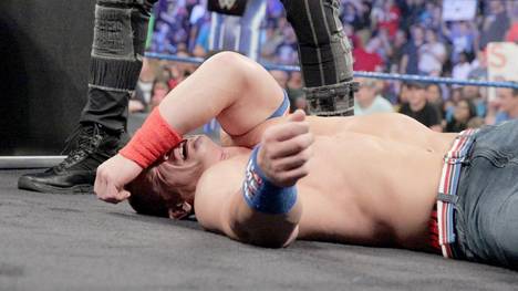 John Cena wurde bei WWE SmackDown Live k.o. getreten