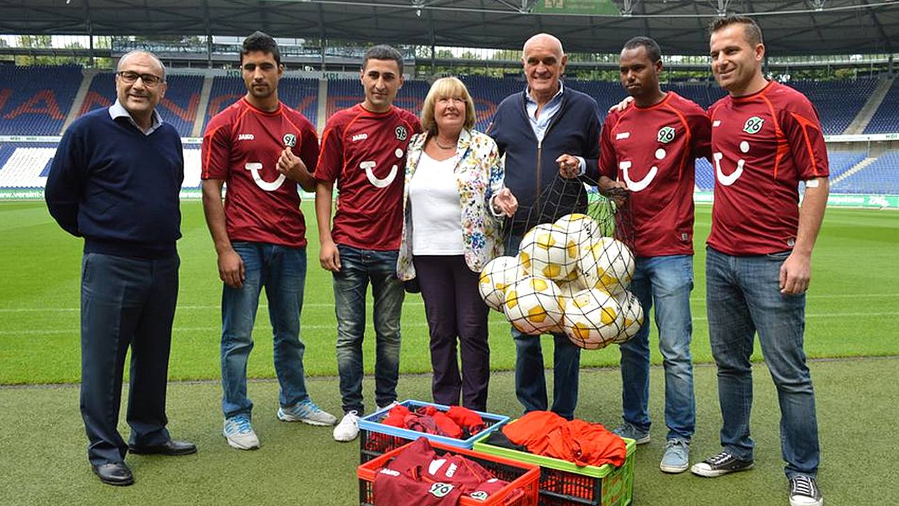 Bundesliga hilft Flüchtlingen