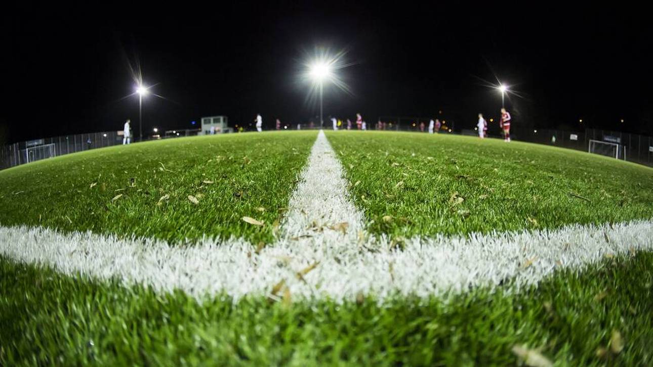 Flutlicht aus! Riesenzoff um Relegation