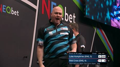 Was für ein Finale! Rob Cross und Luke Humphries liefern sich ein Weltklasse-Duell - und Luke Humphries sorgt mit dem perfekten Spiel für Ekstase.