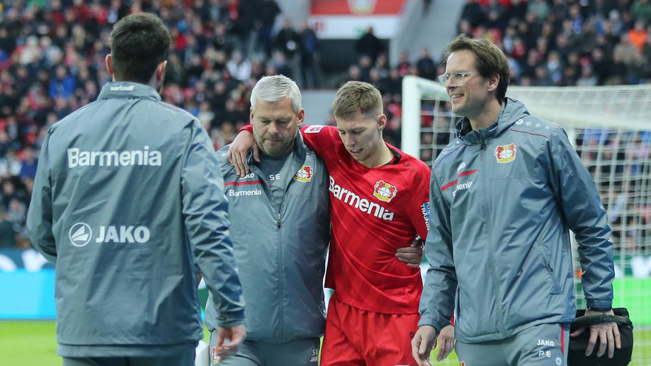 Bayer-Verteidiger Weiser im Pech