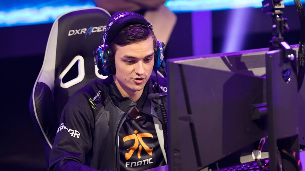 Fnatic und Dignitas souverän