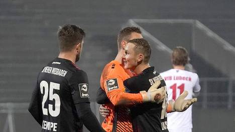 Der SV Wehen Wiesbaden hat gegen den VfB Lübeck eine irre Partie gedreht