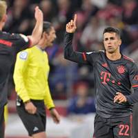 Joao Cancelo feiert beim Sieg des FC Bayern ein Bilderbuch-Debüt. Trainer Julian Nagelsmann schwärmt bei SPORT1 von dem Neuzugang.