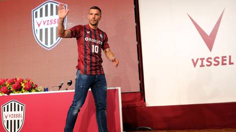 Vissel Kobe Introduces New Player Lukas Podolski