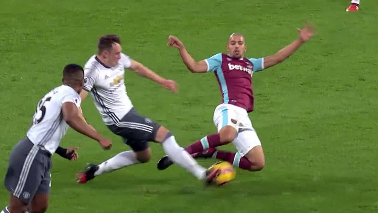 Rüpel-Foul: Bilic attackiert Schiri