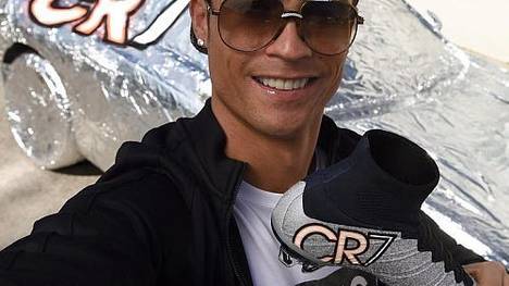 Ziemlich lustig: Cristiano Ronaldo hat Ricardo Quaresmas Auto dekoriert.