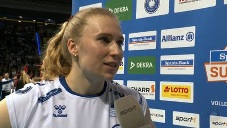 Der Allianz MTV Stuttgart verliert den Supercup gegen den SC Potsdam. Nach dem Spiel sucht Laura Künzler im Interview nach den Gründen.