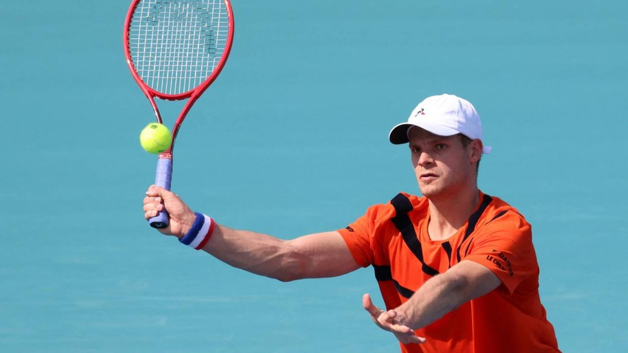 Hanfmann springt  ins Viertelfinale
