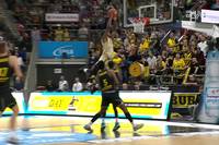 Die Highlights der Partie MHP Riesen Ludwigsburg - RASTA Vechta aus der Basketball-Bundesliga im Video.