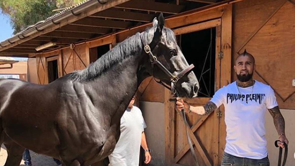 Arturo Vidal zieht es in die Heimat. Der Chilene sammelt schonmal die PS für die Rückrunde 