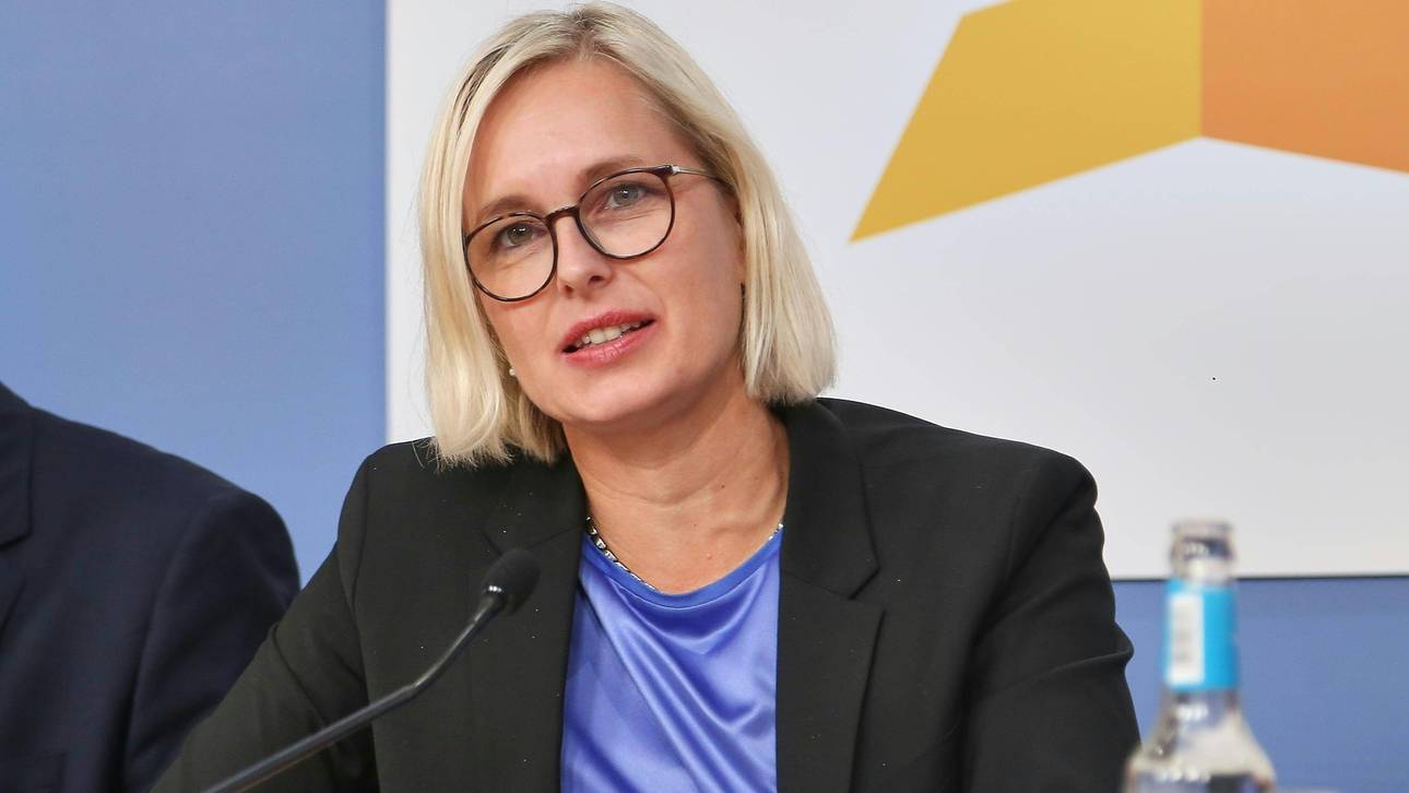 Sportministerin weist Kritik zurück