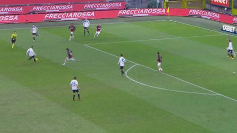 Tabellenführer AC Mailand patzt gegen Atalanta Bergamo. Nationalspieler Robin Gosens glänzt mit einer Vorbereitung.