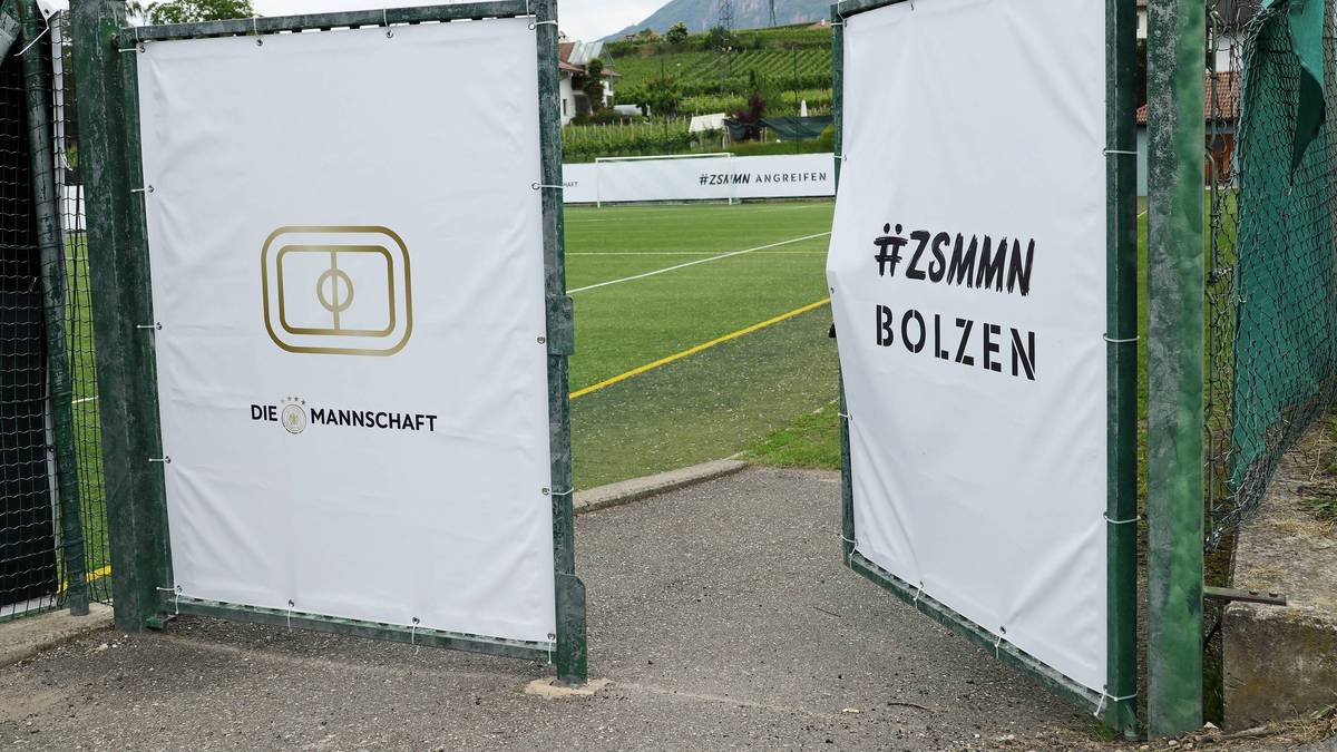 Der Platz ist von außen vor neugierigen Blicken abgeschirmt