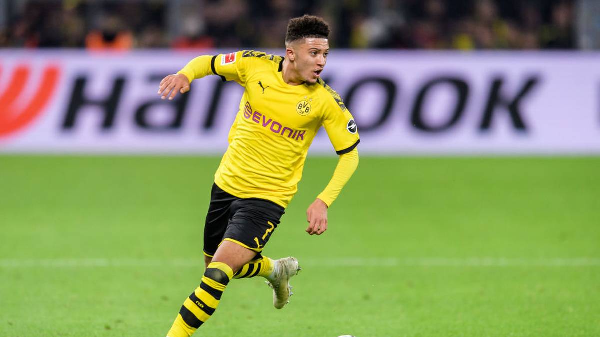 Manchester United, Manchester City, der FC Chelsea und der FC Liverpool. Alle wollen sie den 19-Jährigen angeblich unbedingt verpflichten. Im Sommer könnte es zu einem regelrechten Wettbieten kommen