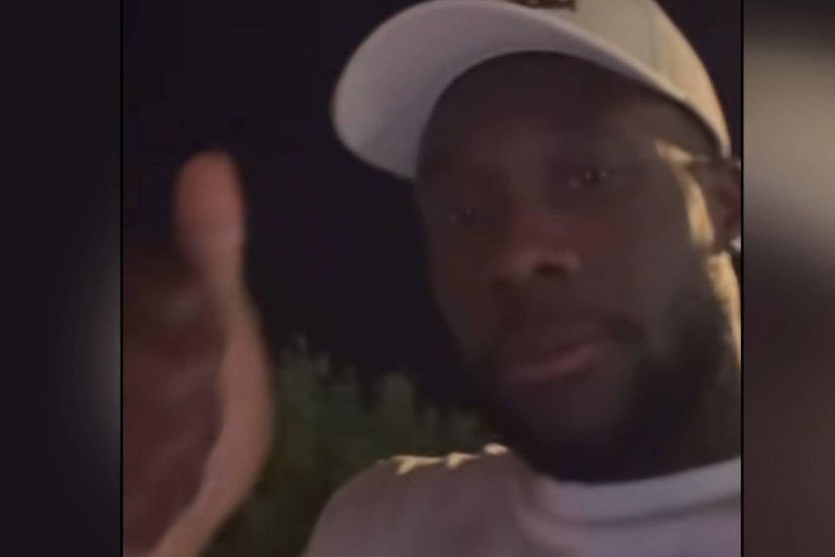Der FC Bayern hat das Finale dahoam bekanntlich verpasst. Alphonso Davies meldet sich dennoch aus der Allianz Arena - und erlebt im Anschluss eine böse Überraschung.