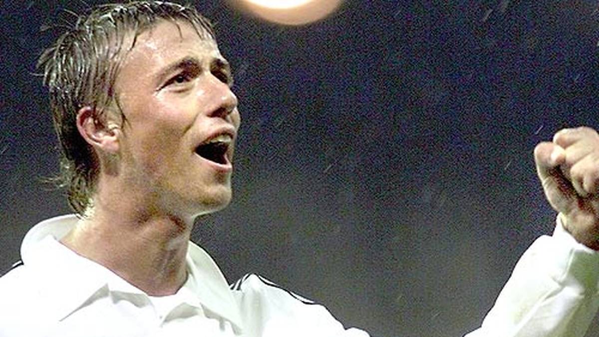 Trotzdem reicht es nicht zum Weiterkommen. Real hat im Rückspiel alles im Griff. Ivan Helguera und Guti sorgen für den 2:0-Sieg