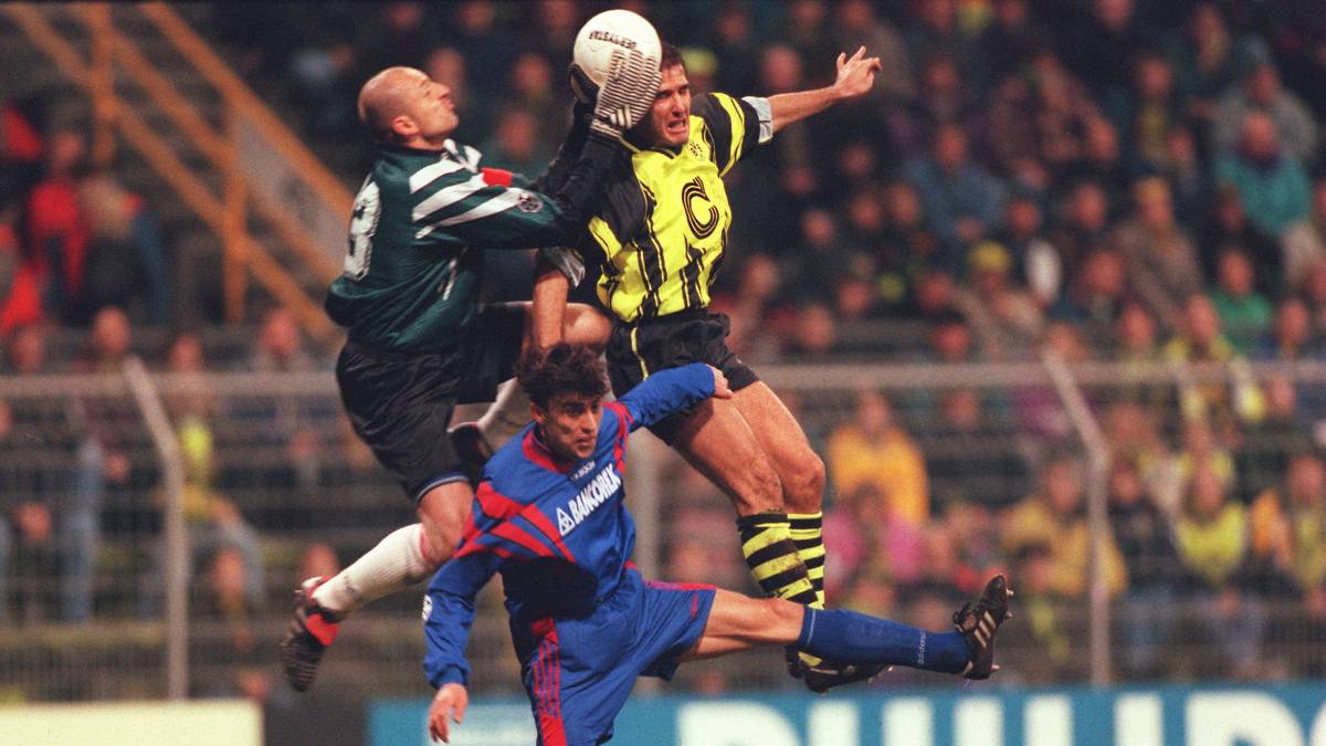 PLATZ 6: Borussia Dortmund - Steaua Bukarest 5:3 - Ebenfalls 5:3 endet am 4. Dezember 1996 die Partie zwischen Borussia Dortmund und Steaua Bukarest in der Zwischenrunde. Stephane Chapuisat netzt zweimal ein, zudem treffen Rene Tretschok, Michael Zorc und Karl-Heinz Riedle (Bild) für den BVB