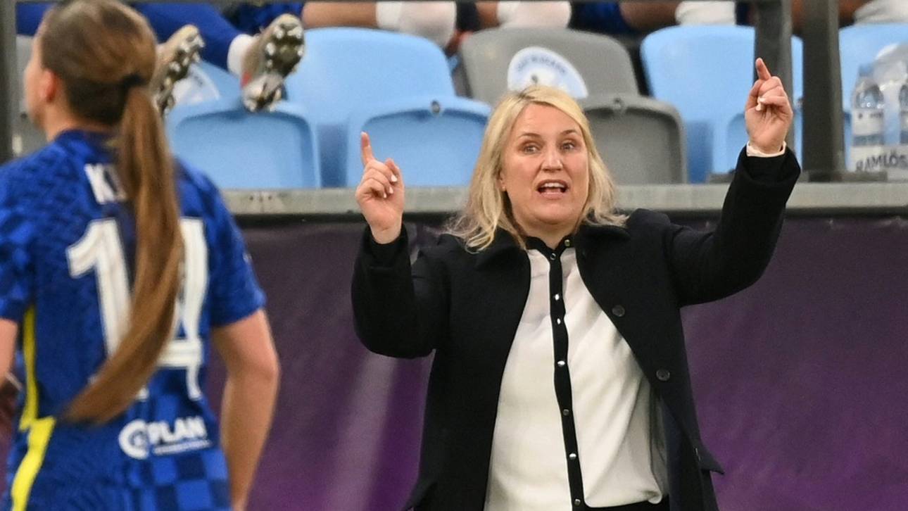 Notfall-OP bei Welttrainerin!