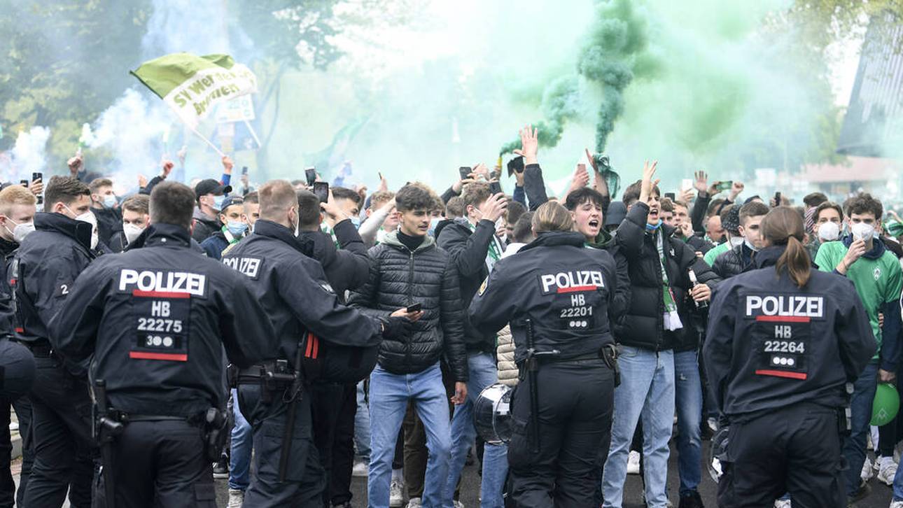 Werder-Team lautstark empfangen