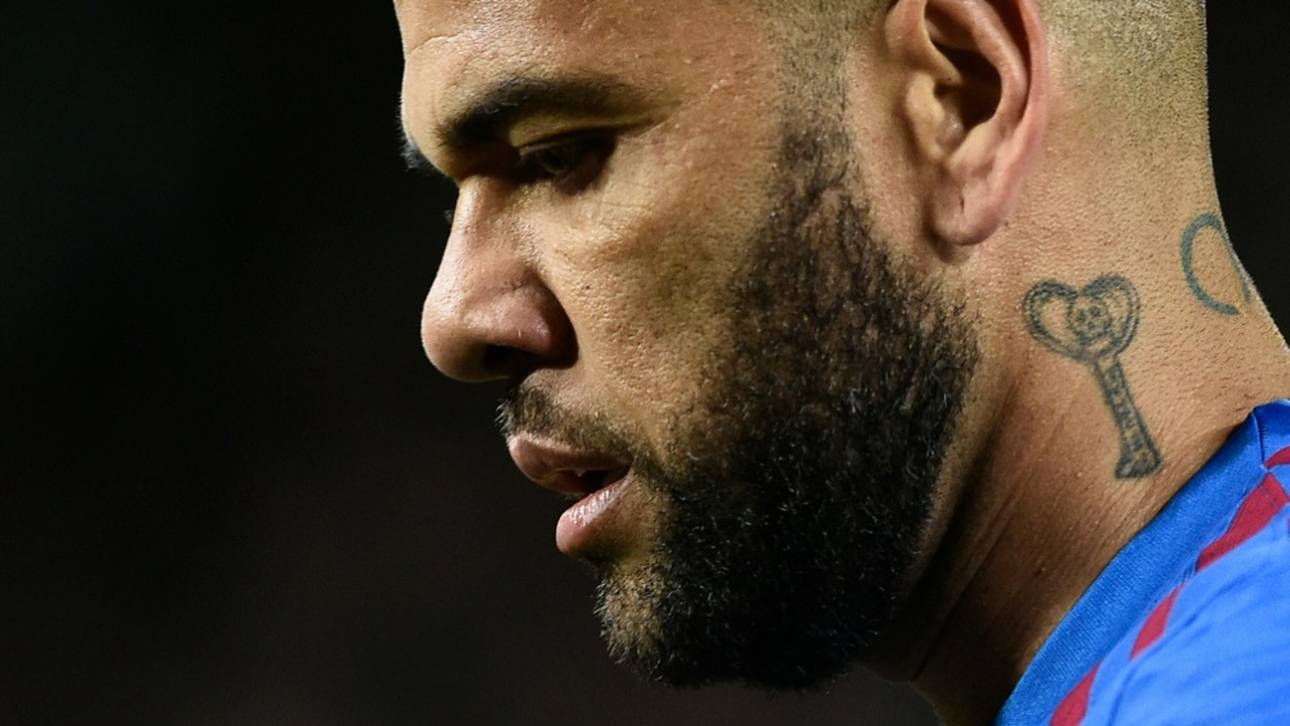 Alves in Spanien in Polizeigewahrsam genommen