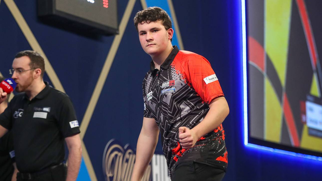 Top-Quoten bei der Premiere von Fabian Schmutzler im „Ally Pally“: 860.000 Zuschauer in der Spitze verfolgen gestrige Abendsession der Darts-WM live auf SPORT1