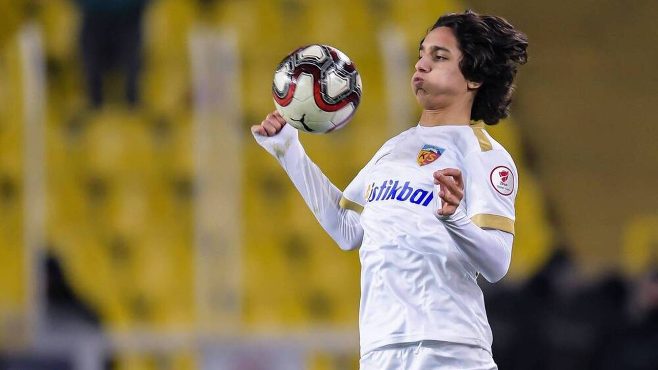 Barcelona holt türkisches Sturmjuwel