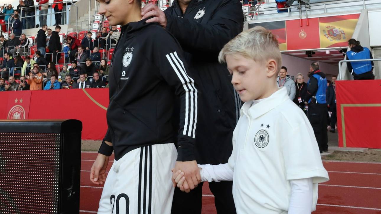 Hrubesch über EM-Hype: „Leere Worte werden nicht reichen“