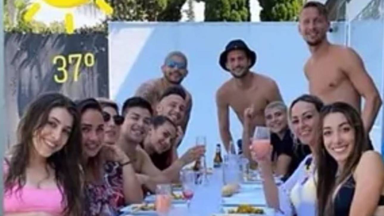 Sevilla-Stars feiern Gartenparty