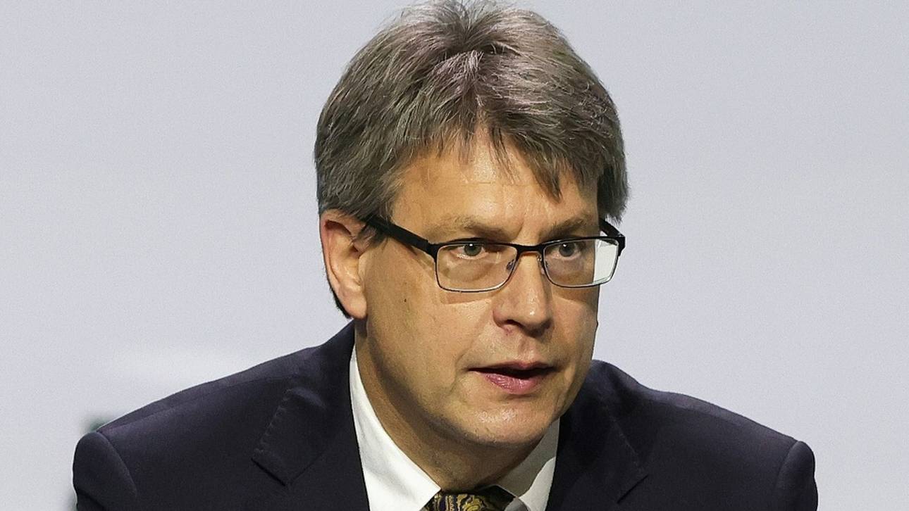 Weikert sucht „gesellschaftliche Akzeptanz“