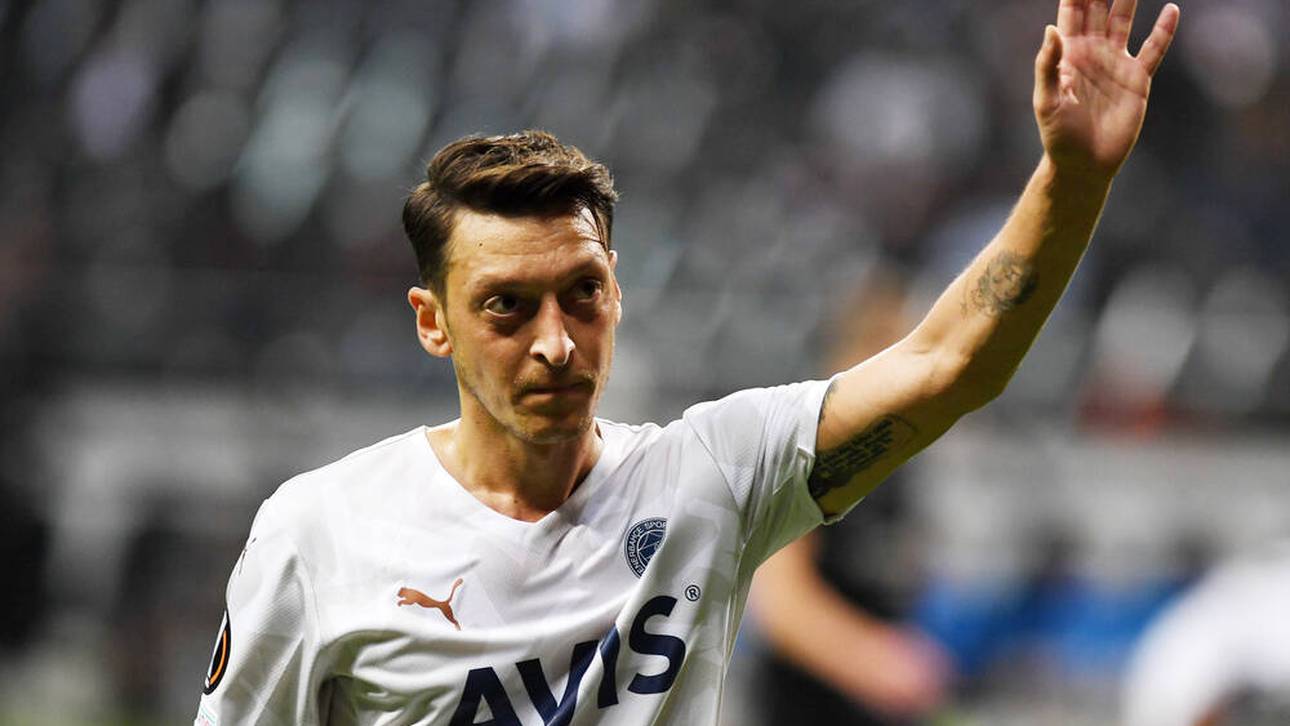 Vernichtendes Urteil über Özil