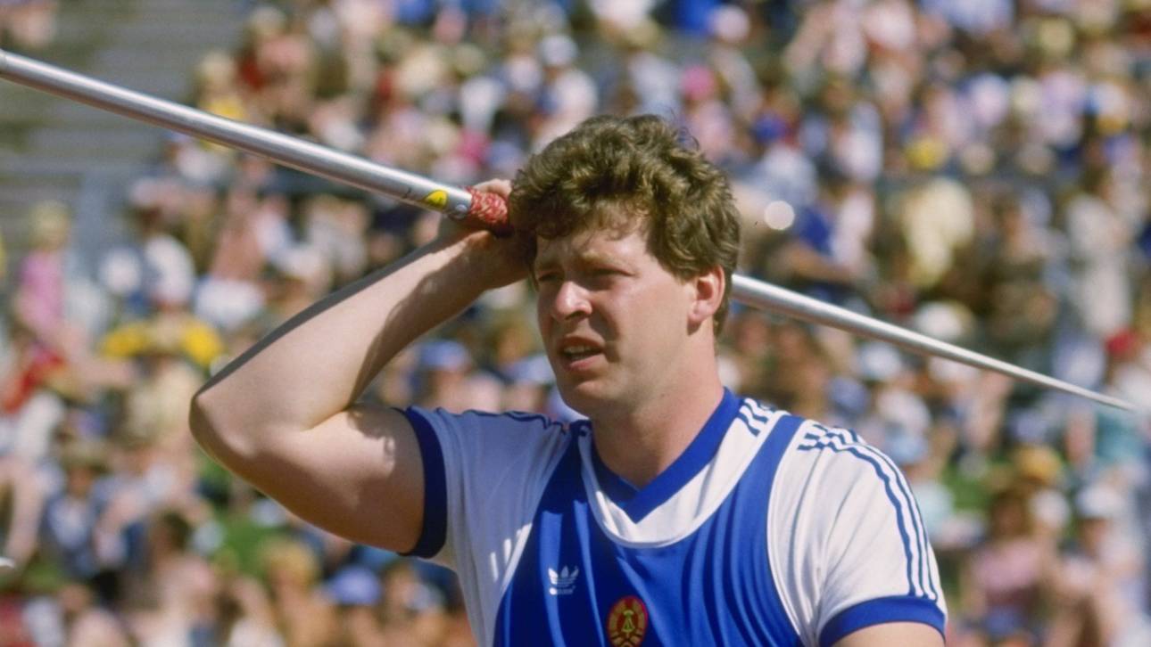 Uwe Hohn warf mit dem alten Speer die bis heute gültige Bestmarke von 104,80 Metern
