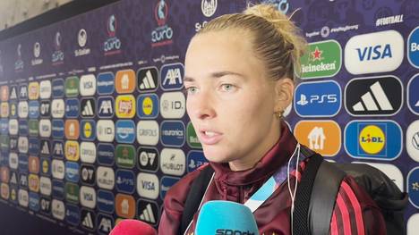 Die Verletzung von DFB-Kapitänin Giulia Gwinn überschattet den deutschen Auftaktsieg bei der EM gegen Polen. Die Mitspielerinnen spenden Trost.