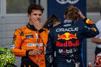 Max Verstappen und Lando Norris liefern sich beim Grand Prix von Österreich einen erbitterten Kampf, ohne Rücksicht auf Verluste. Die internationale Presse ist begeistert - und schaut genauer auf die Freundschaft. 