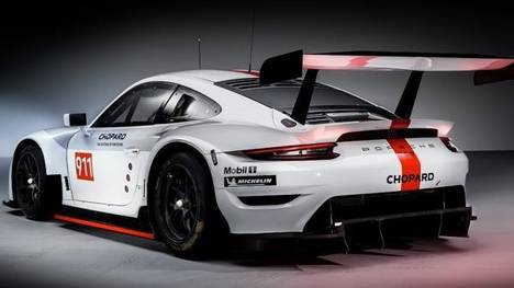 Der neue Porsche 911 RSR kommt mit neuem Auspuff daher