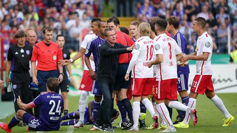 Tumulte beim Duell zwischen dem VfL Osnabrück und RB Leipzig