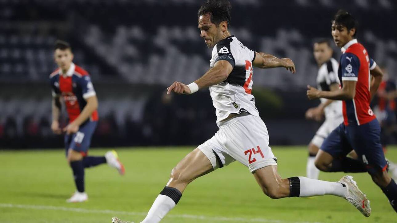 Mit 42! Ex-Bayern-Star trifft noch