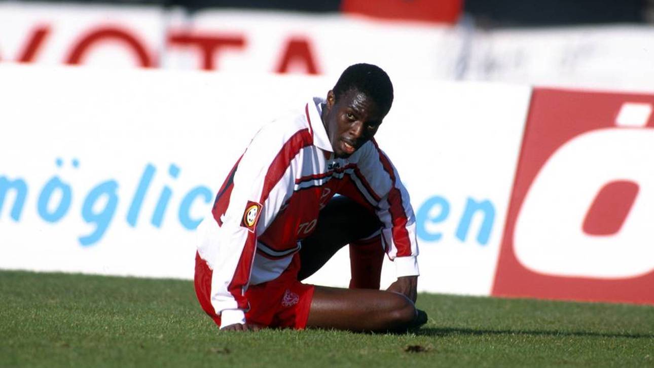Hans Sarpei im Trikot von Fortuna Köln