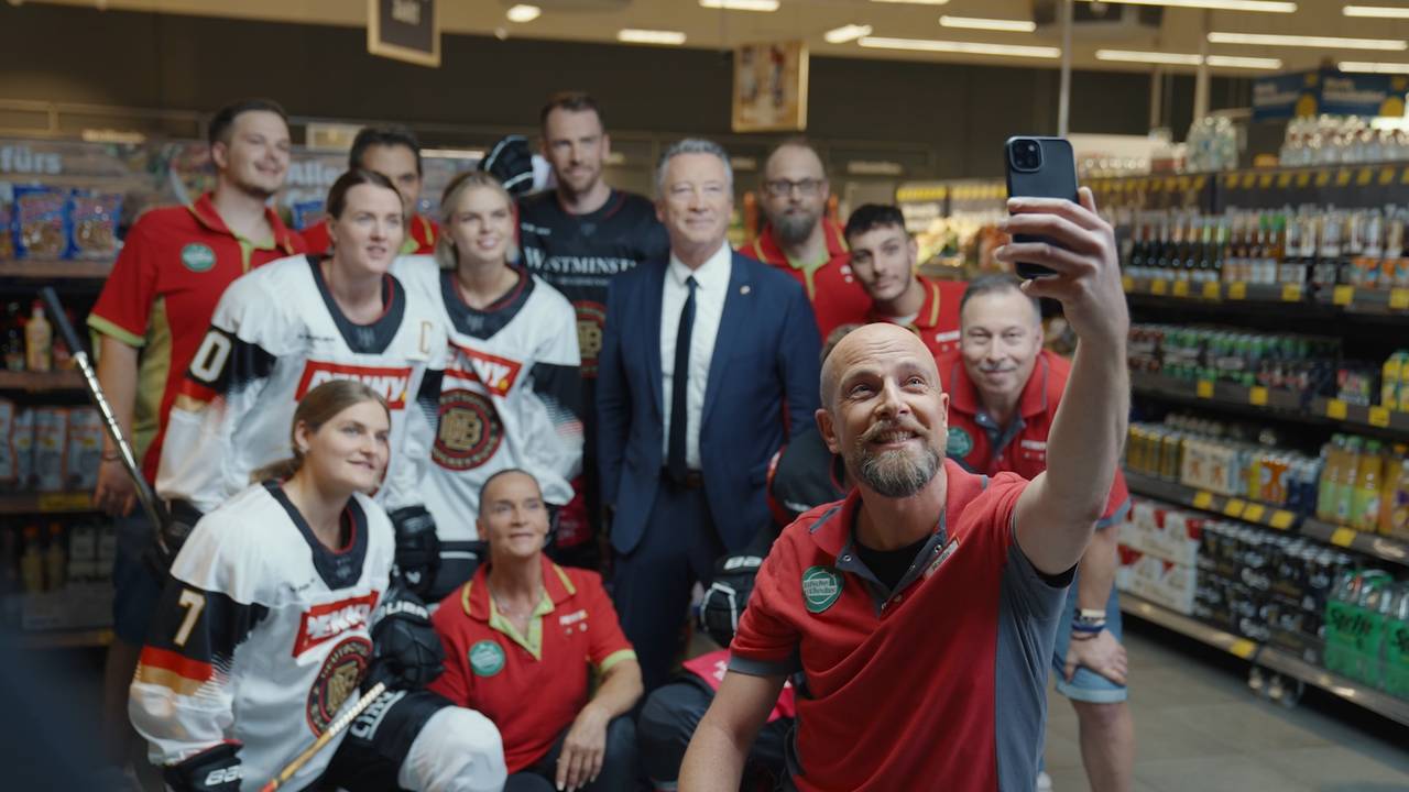 Die DEB-Cracks beim Werbe-Dreh für Penny