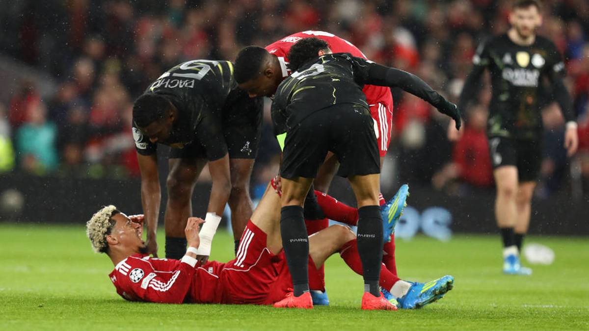 Im Champions-League-Viertelfinale riss sich der Liverpool-Stürmer die Achillessehne. Sofort war klar, dass der Franzose für die restliche Saison ausfällt - inklusive der Weltmeisterschaft in den USA, Kanada und Mexiko.