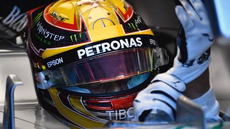Die Handschuhe von Lewis Hamilton werden in der nächsten Saison mit Sensoren ausgestattet