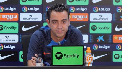 Der FC Barcelona startet zu Hause gegen Rayo Vallecano in die neue Saison. Xavi erklärt vor dem Spiel, dass Robert Lewandowski ein Spieler sei, mit dem seine Mannschaft einen Schritt nach vorne mache.