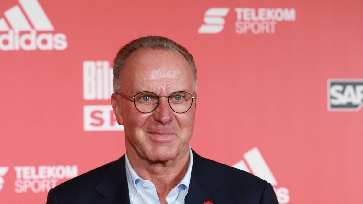 ... dementiert der Rekordmeister die Gerüchte: "Wir saßen neulich zweimal mit Reals Verantwortlichen beim Mittagessen zusammen - es ist kein Wort über Lewandowski gesprochen worden", so Bayerns Vorstandsboss Karl-Heinz Rummenigge im "Münchner Merkur". Damit ist klar, dass sich Real von "Lewy" distanziert hat