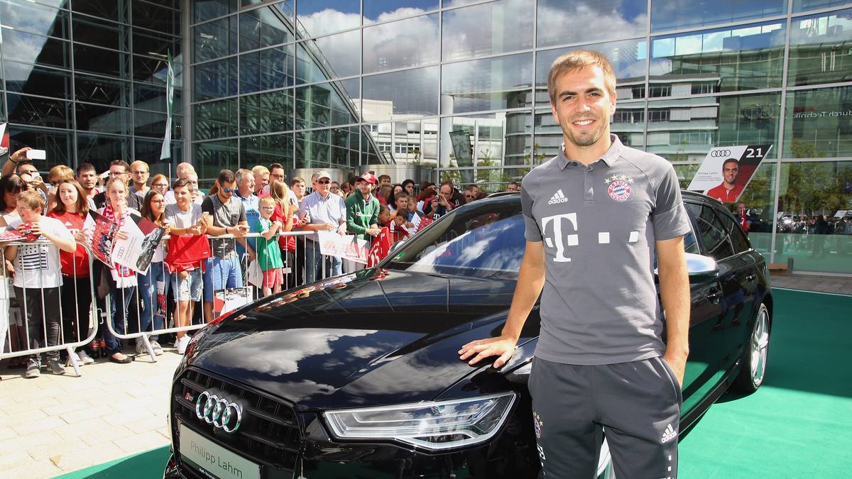 Was gibt es Schöneres als einen Neuwagen? Das wird sich auch Philipp Lahm denken