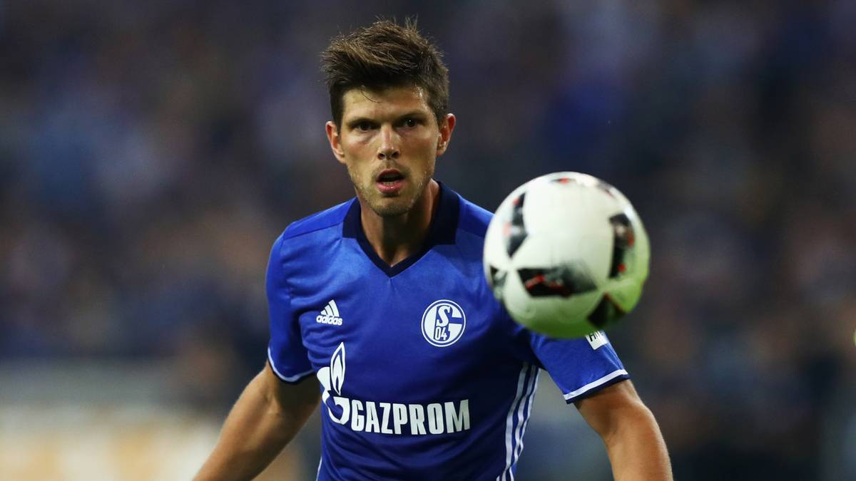KLAAS-JAN HUNTELAAR: "The Hunter" wechselte 2010 zu den Königsblauen und ist seither der einzige Oranje-Star im Kader. In 234 Einsätzen erzielte der Stürmer bisher 125 Tore. Sein Vertrag läuft diesen Sommer aus
