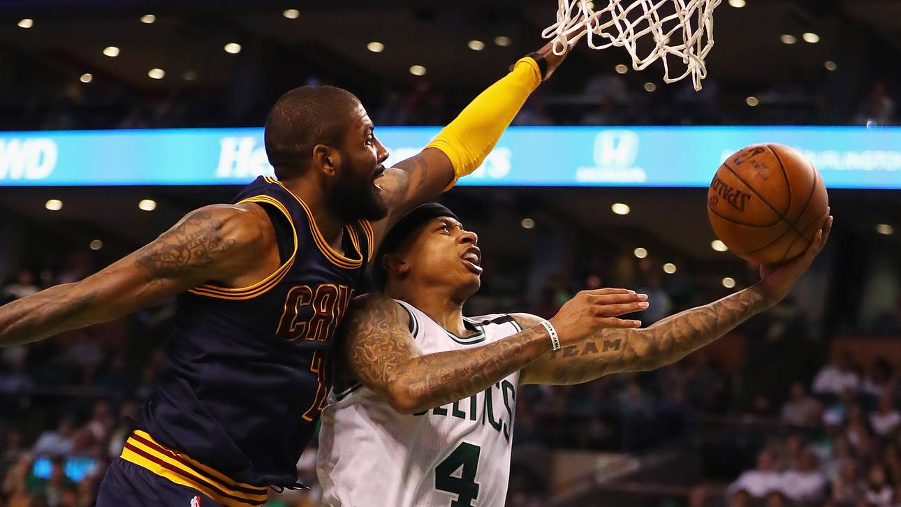 Cavs geben Irving in Mega-Trade ab